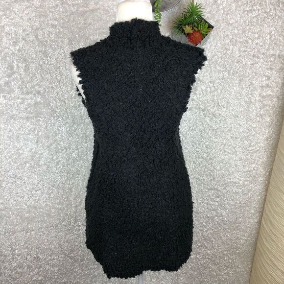 Altar’d State Black Fuzzy Vest | XS - Picture 3 of 8